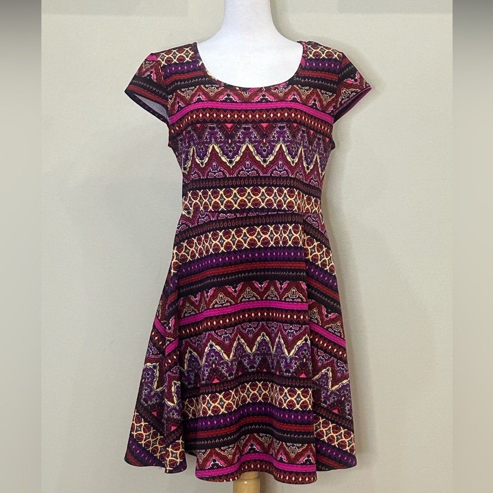 Myth | Size 1X (See Measurements) Geo Print Dress